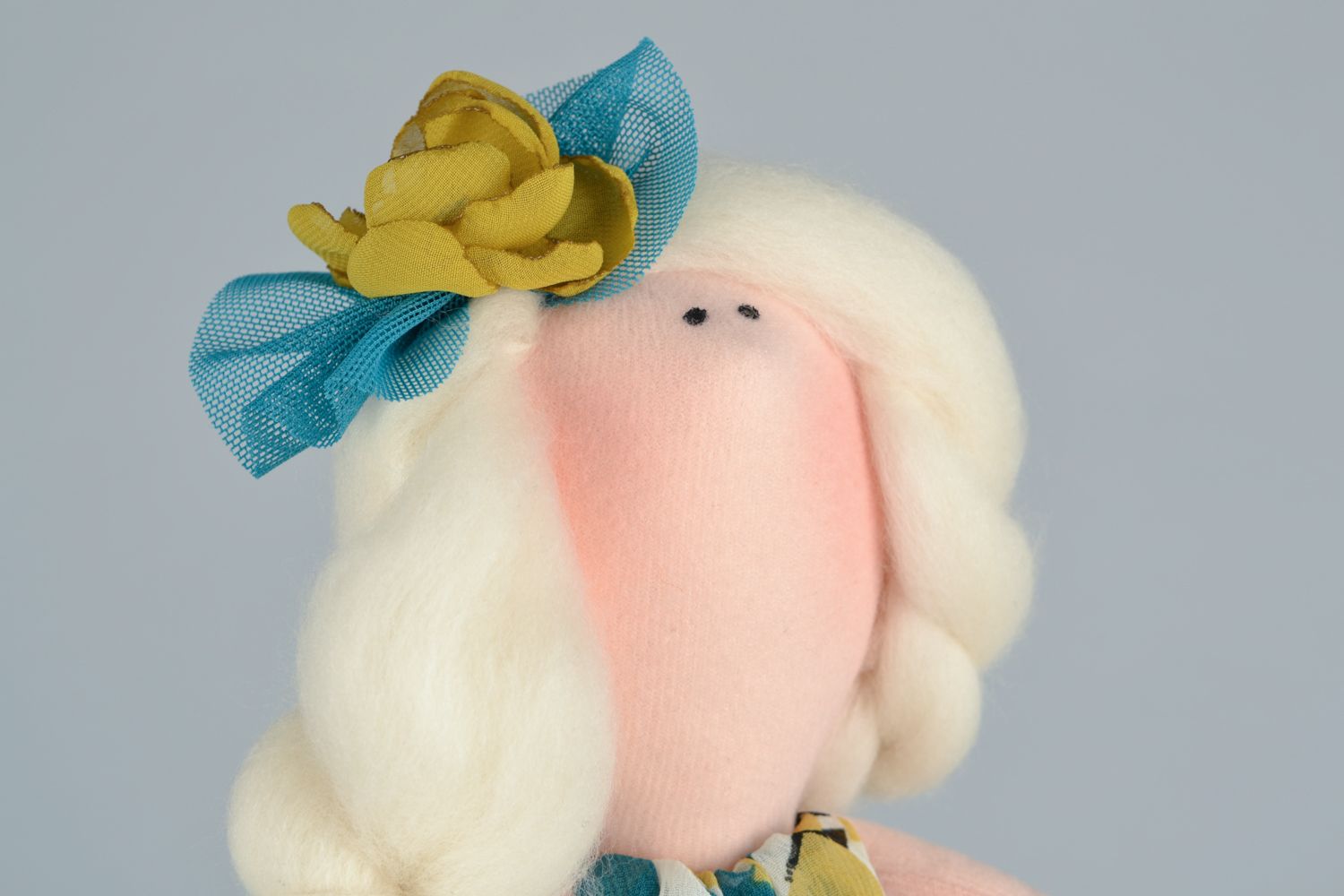 Fabric doll with beautiful hair style photo 3