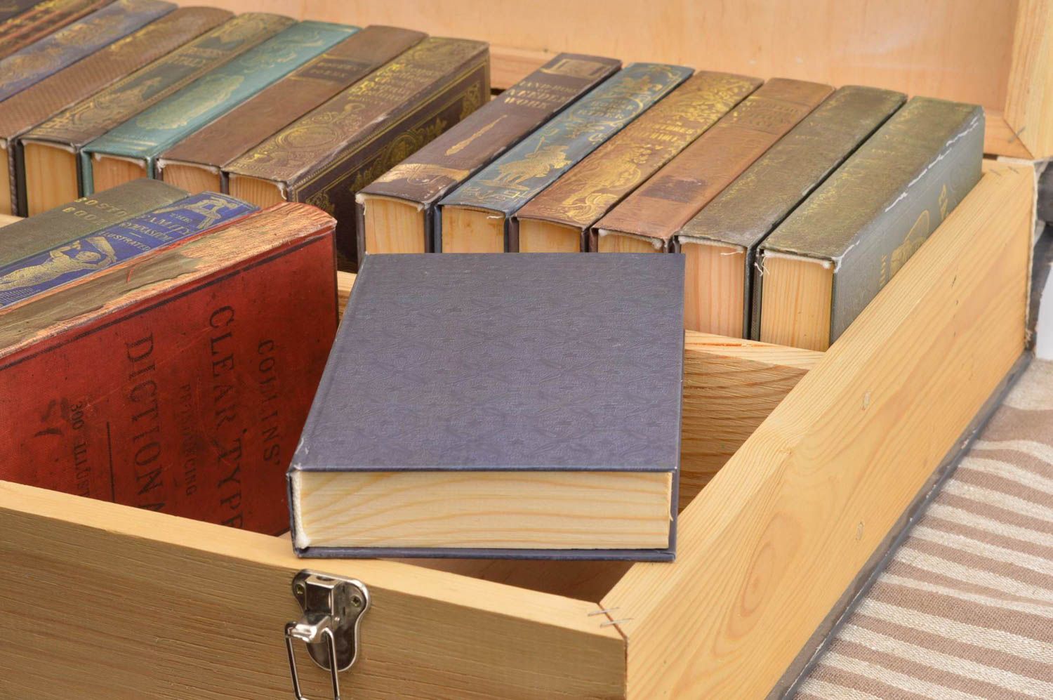 Handmade box unique gift decorative items jewelry box unusual gifts book box    photo 1