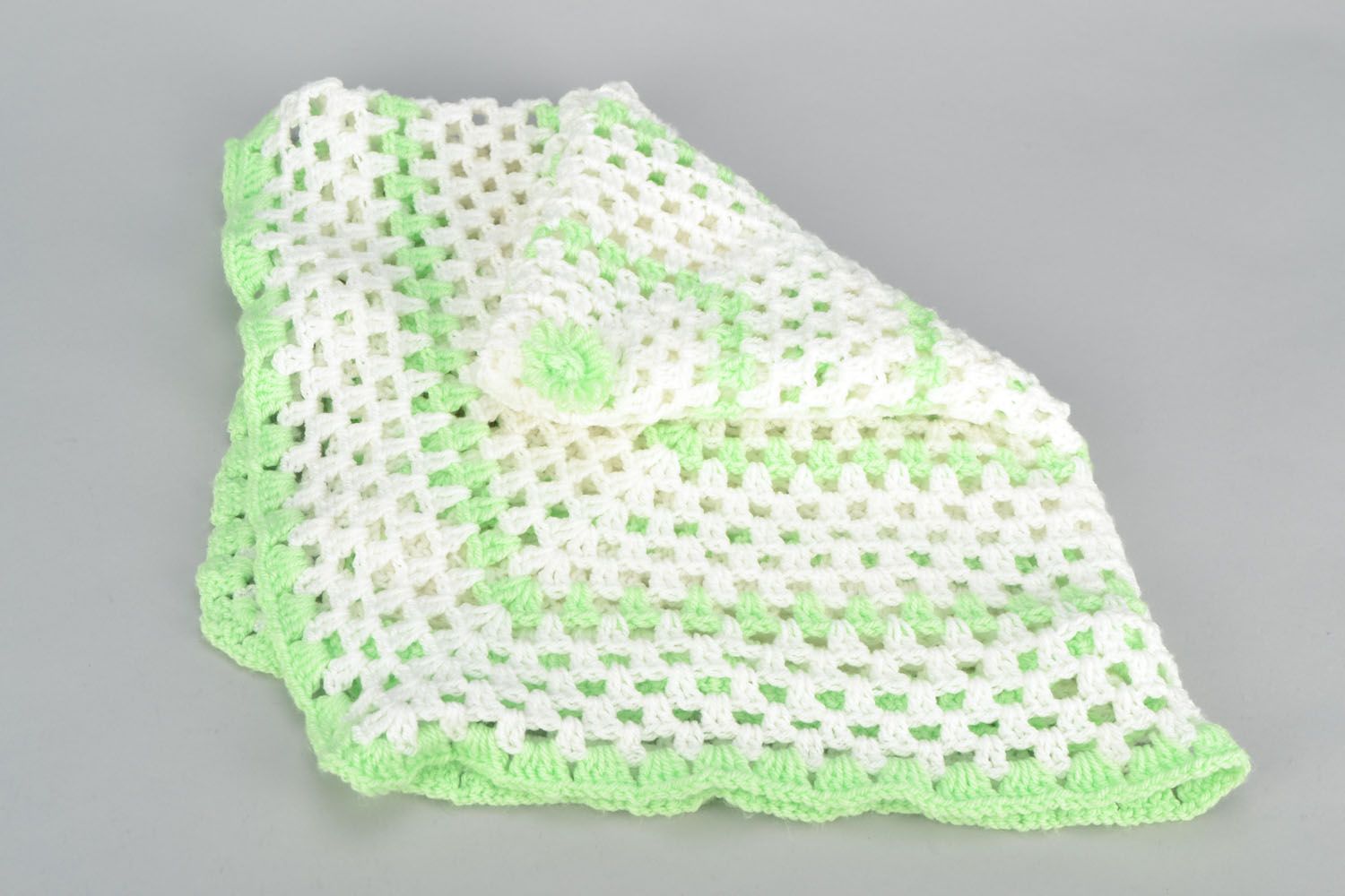 Crocheted baby blanket photo 4