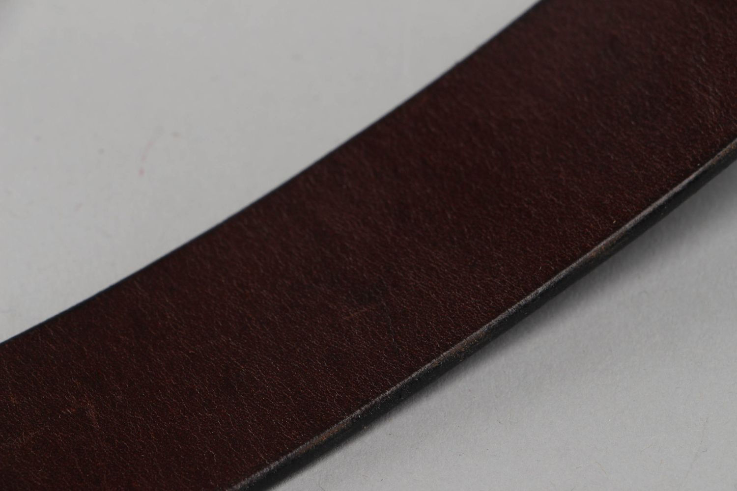 Cinturón ancho de cuero natural marrón para hombre foto 3