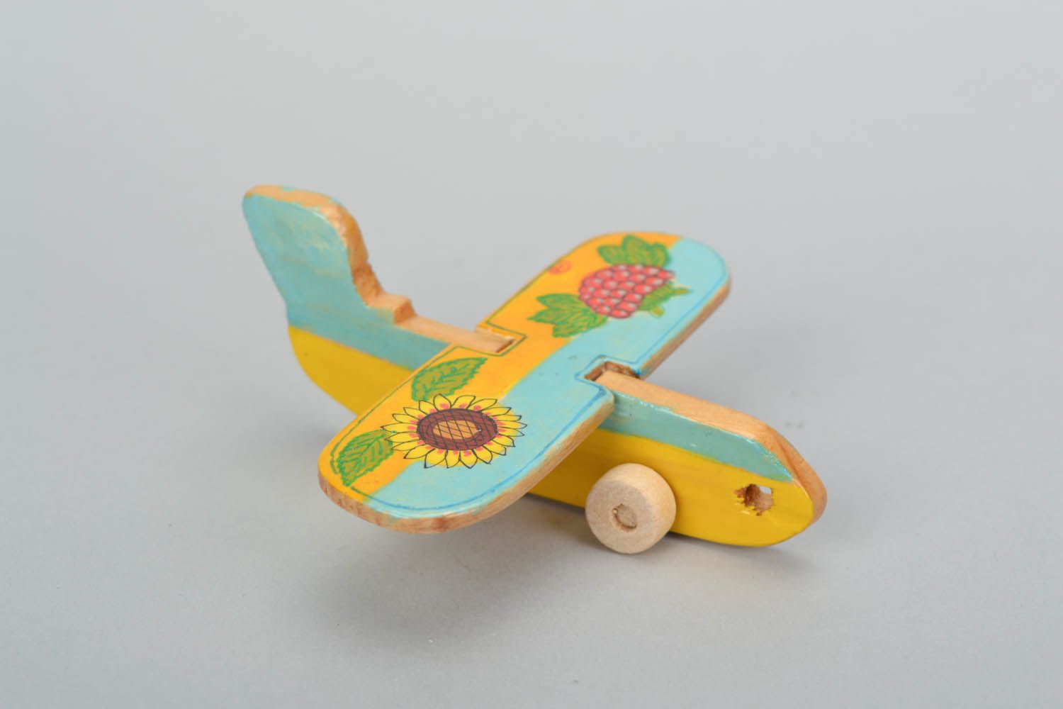 Деревянная игрушка Самолет фото 3