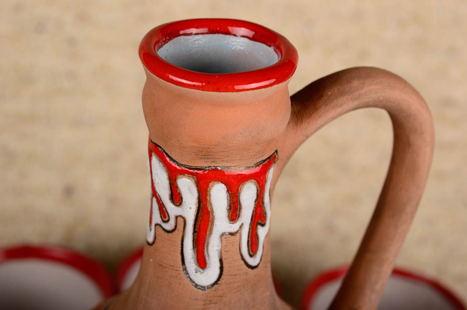 Vasos y jarro de cerámica artesanales accesorios de cocina elementos decorativos foto 4