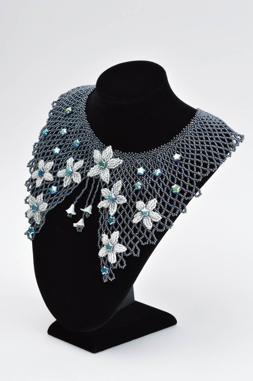 Collier tricoté col Bijou original large en perles de rocaille Accessoire femme photo 1