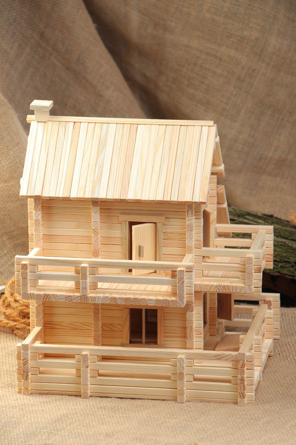 Деревянный конструктор домик усадьба 445 деталей для детей и взрослых хенд мэйд фото 1