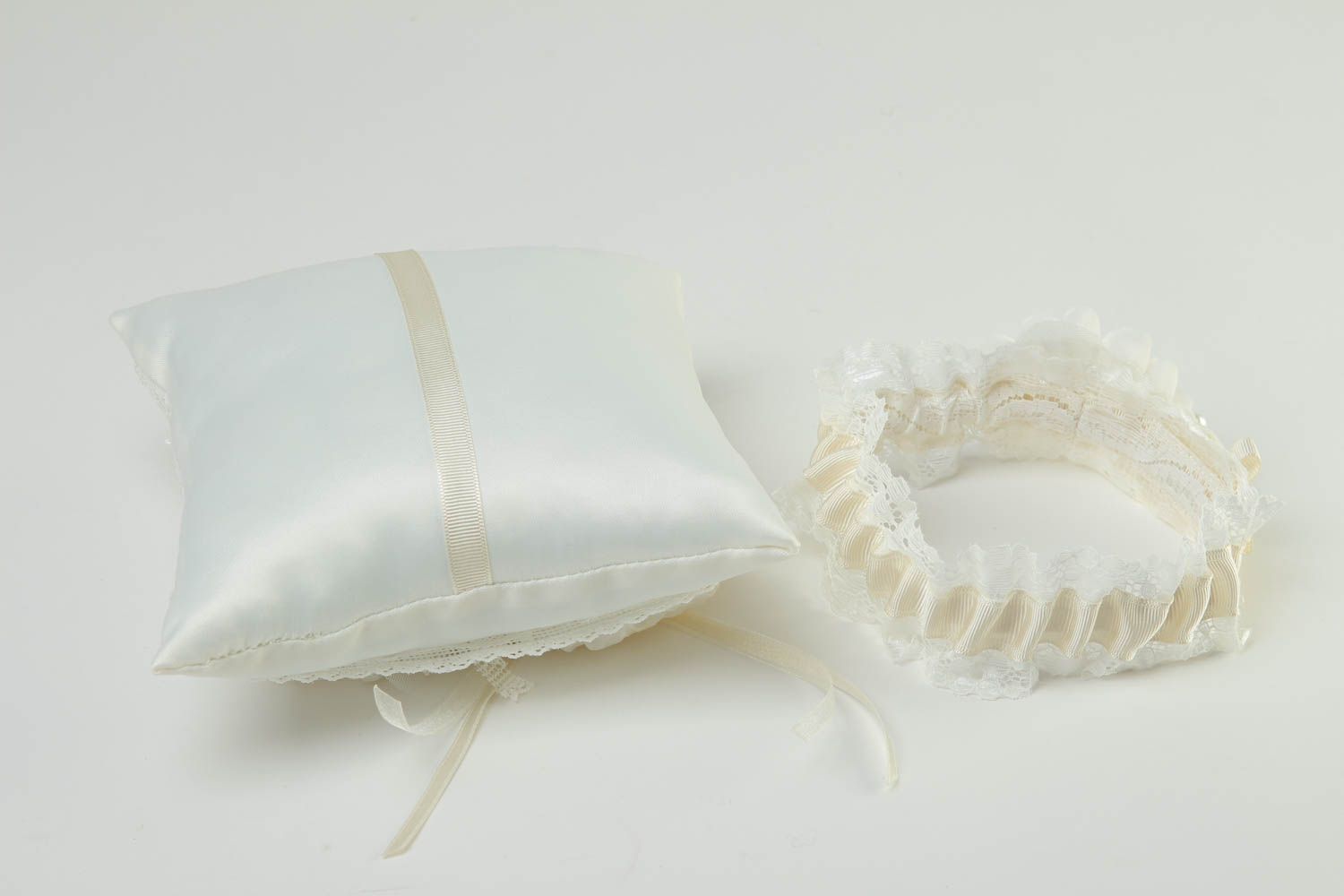 Beautiful handmade bridal garter wedding ring pillow wedding attributes photo 4