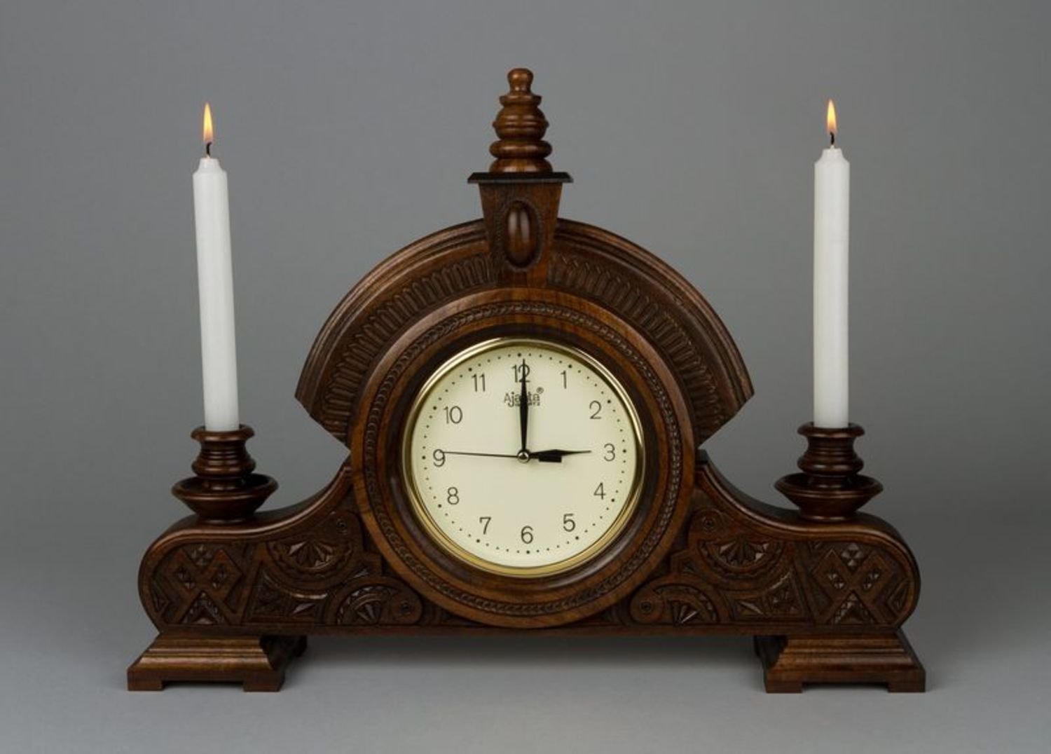 Elegant wooden clock photo 1
