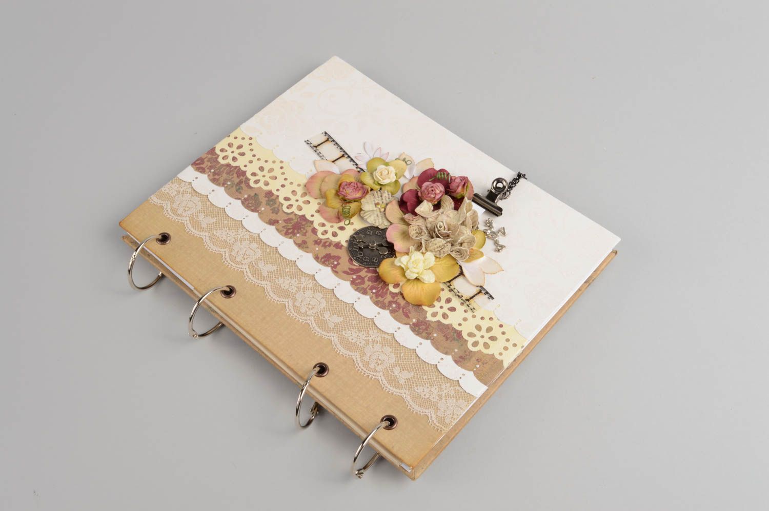 Braunes schönes Gästebuch zur Hochzeit aus Pappe klein handmade mit Blumen  foto 2