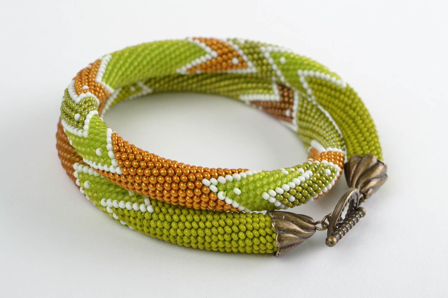 Beautiful handmade green beaded cord necklace with zigzag designer jewelry photo 4