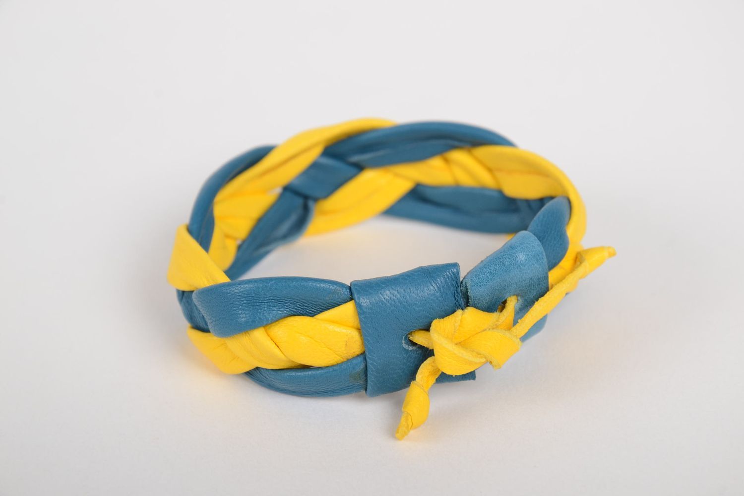 Bracelet en cuir Bijou fait main bleu-jaune design original Accessoire femme photo 5