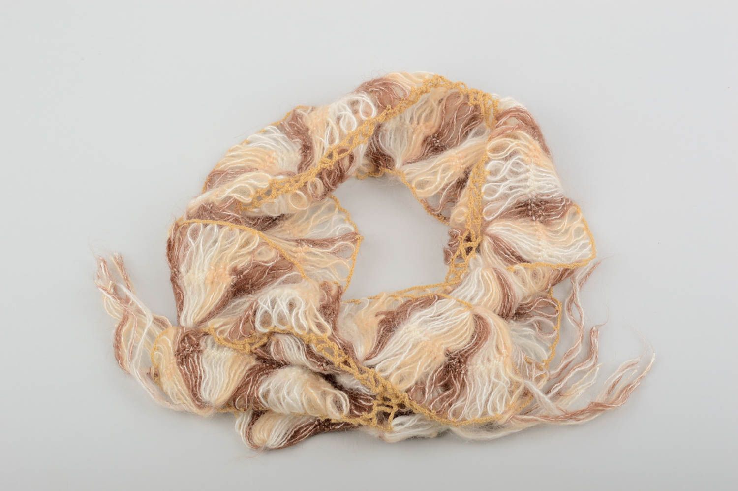Bufanda original de tono pastel hecha a mano ropa de mujer accesorio de moda  foto 2