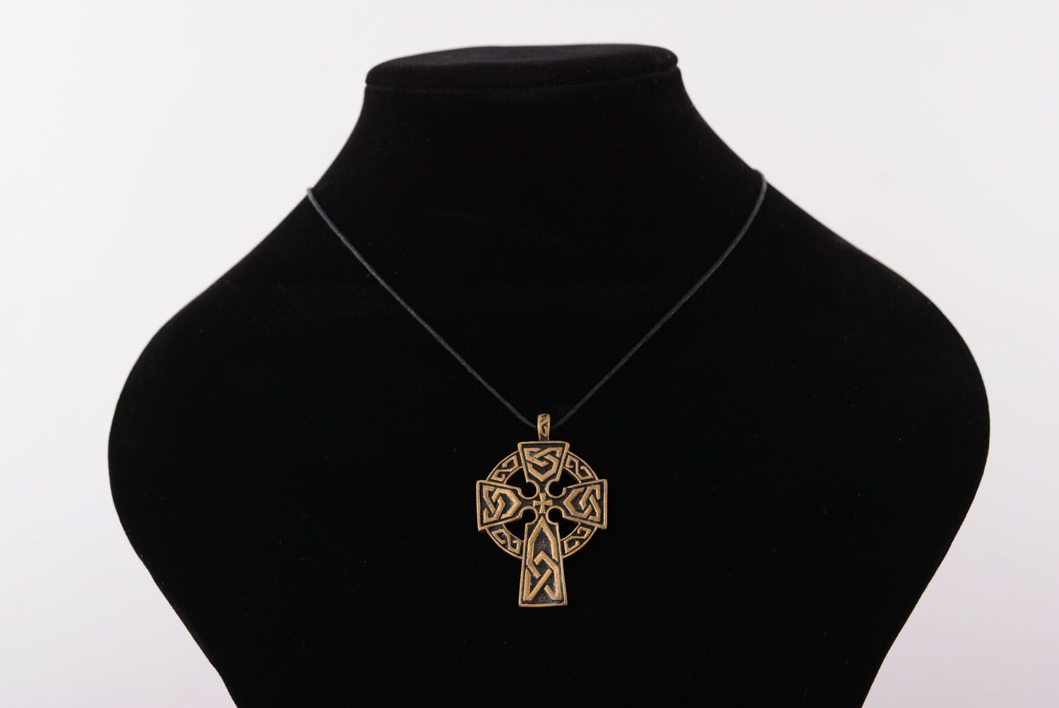 Бронзовый кулон в виде кельтского креста  фото 5