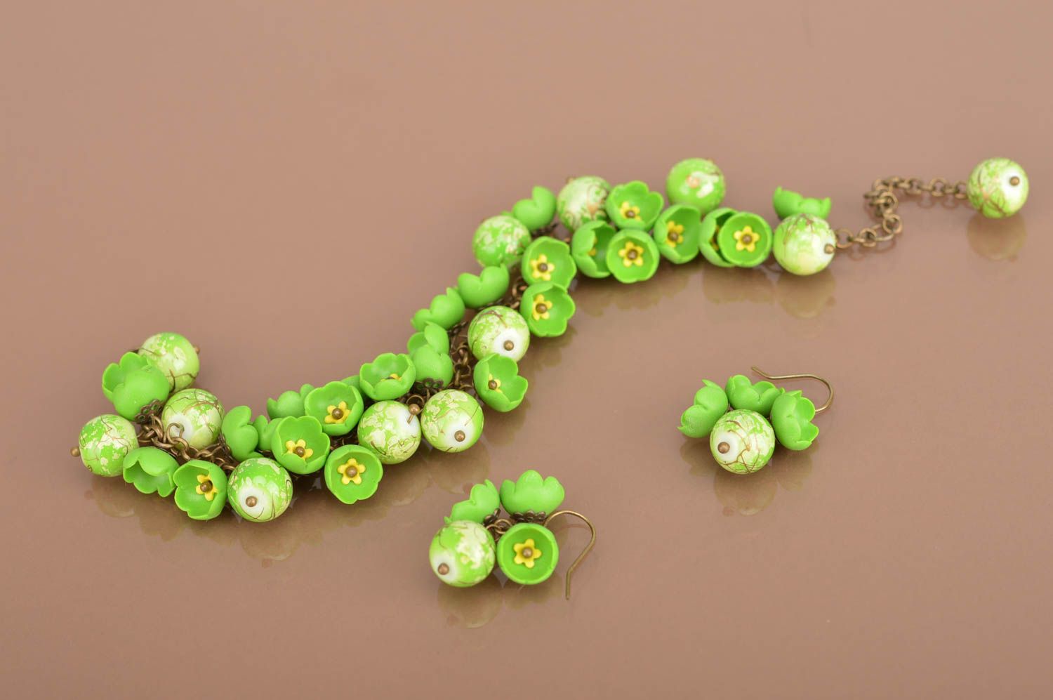 Boucles d'oreilles fait main Bracelet femme verts Parure bijoux fantaisie design photo 3