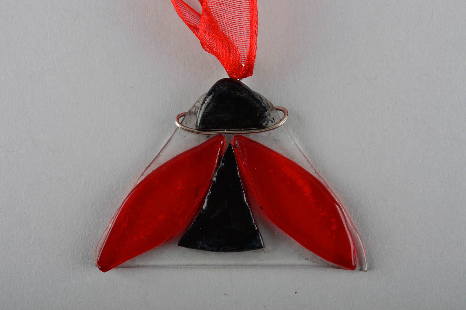 Pendentif en verre Bijou fait main triangulaire sur ruban Cadeau femme photo 3