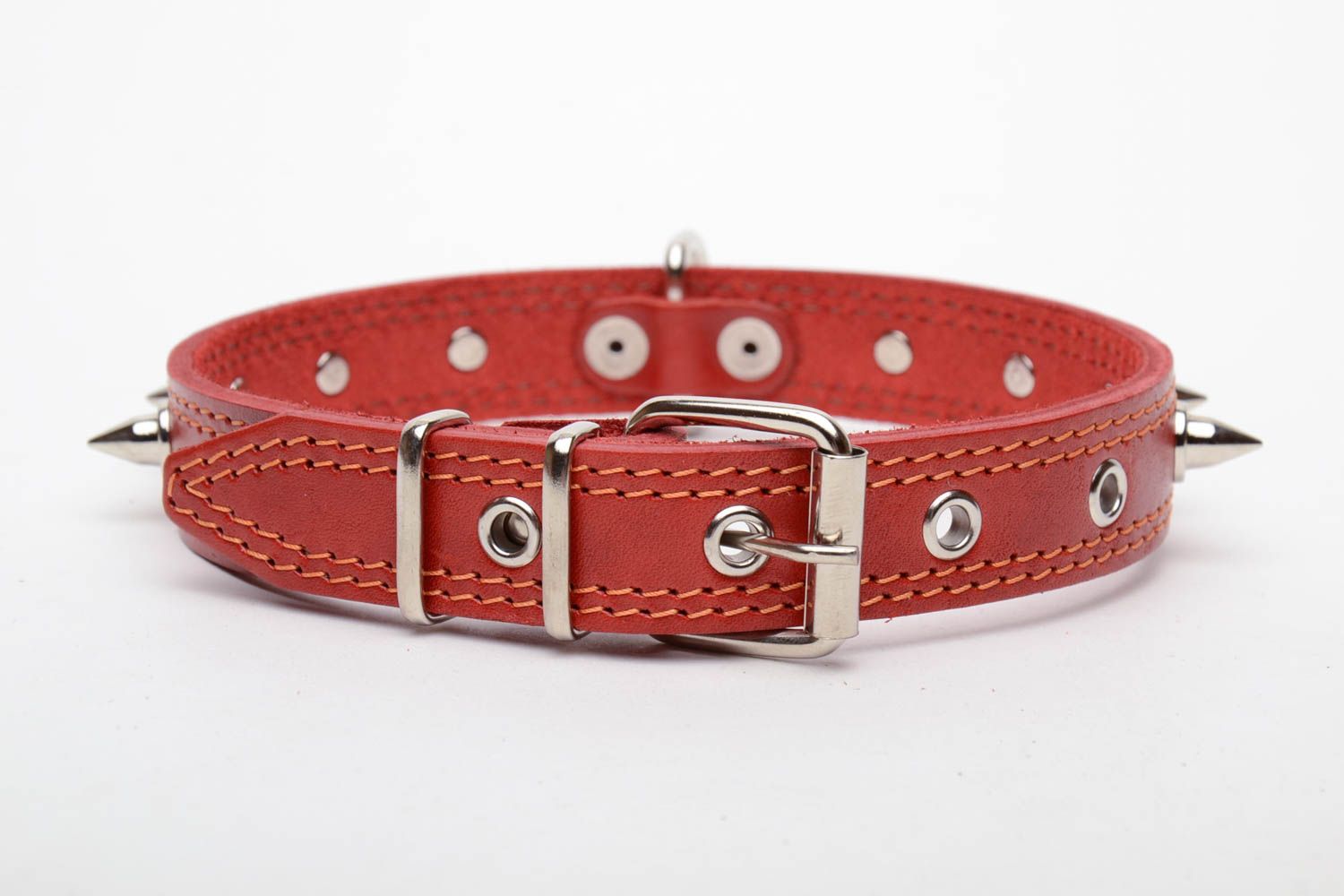 Leather spiked dog collar photo 2