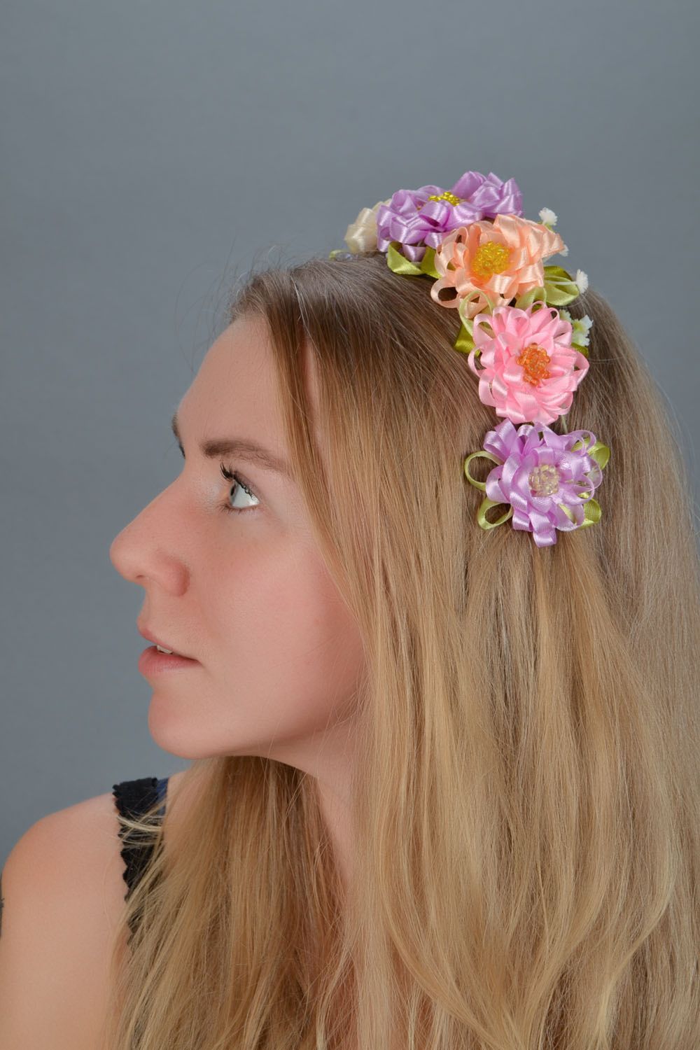 Coroa de flores na cabeça Vesnyanka foto 1