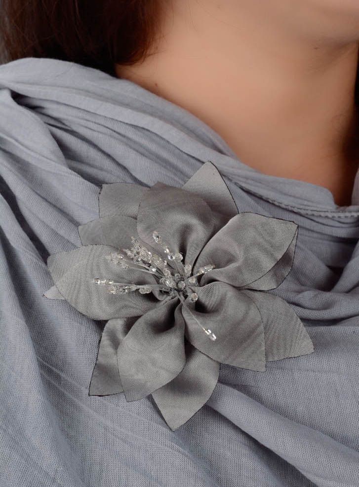 Haarspange/Brosche mit einer Textilblume foto 5