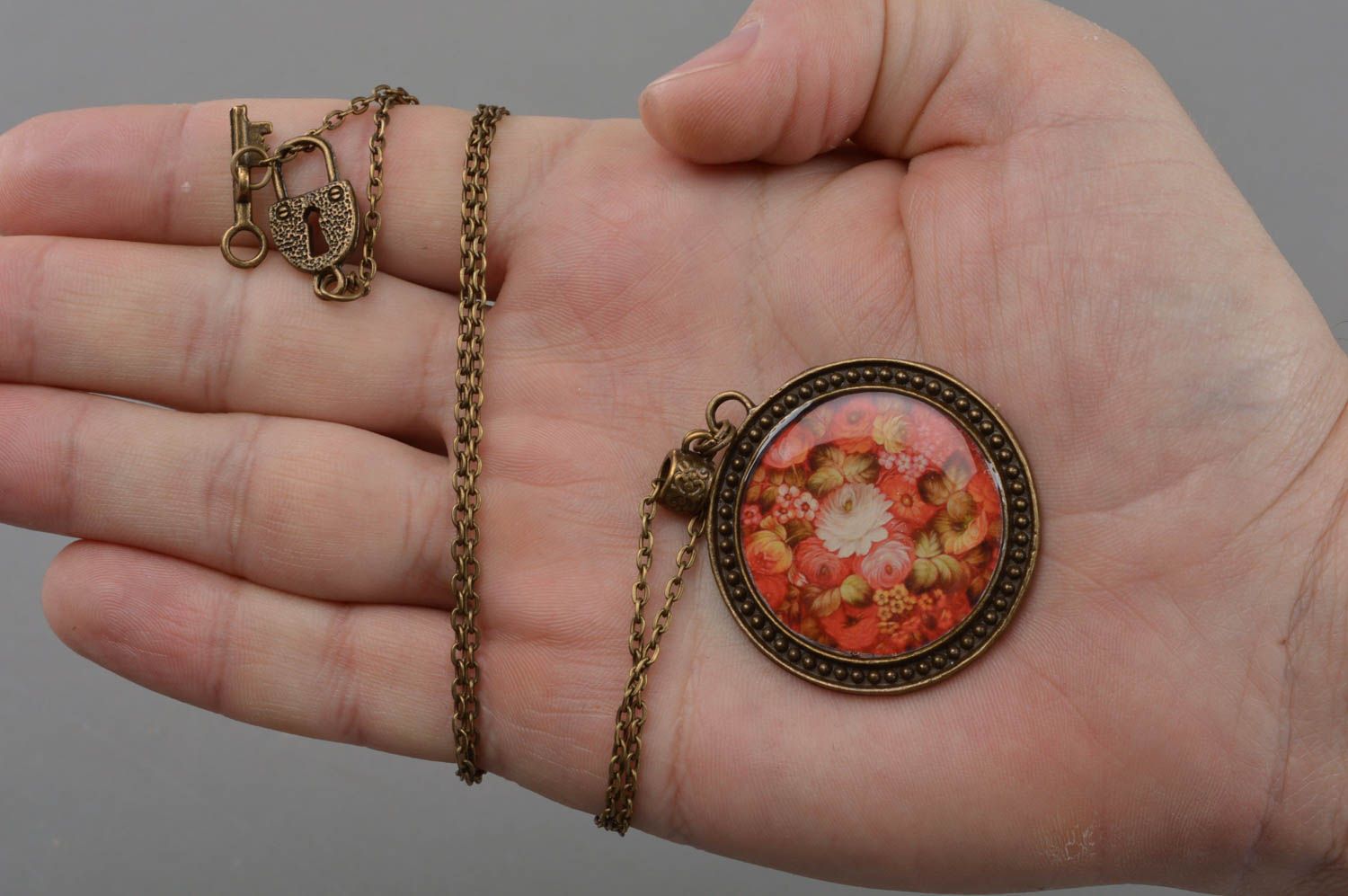 Handmade round decoupage pendant necklace with floral image in jewelry resin photo 4
