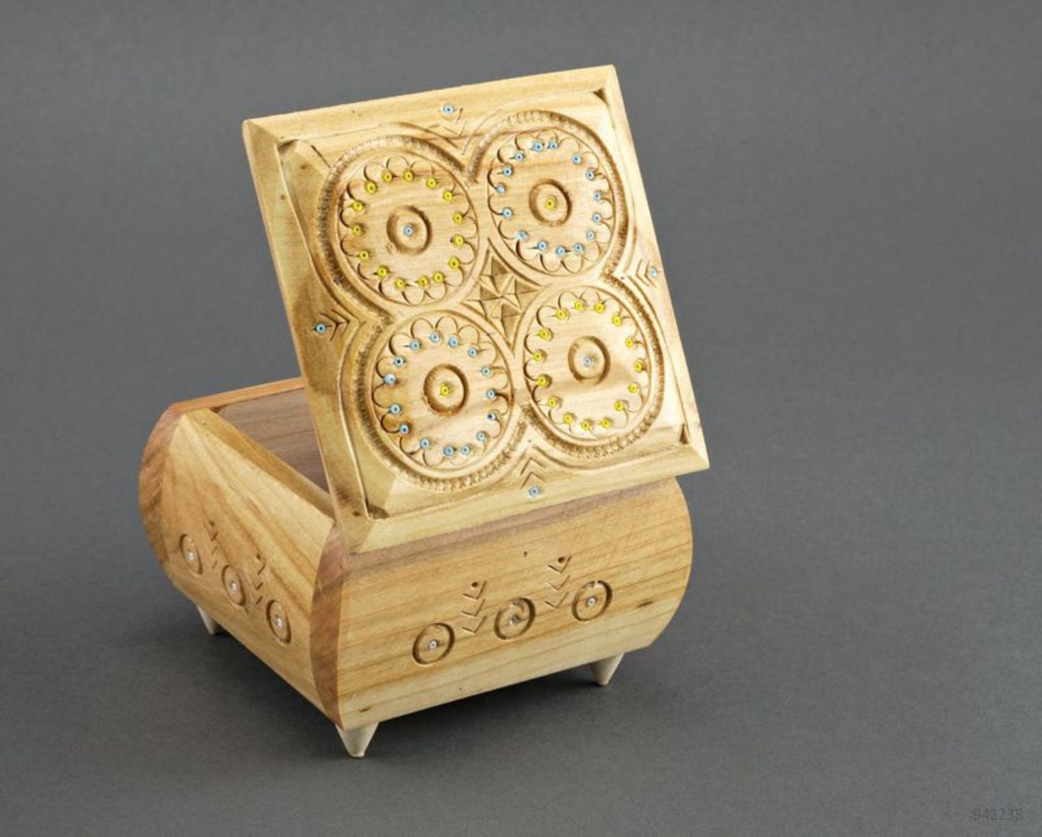 Wooden carved box photo 3