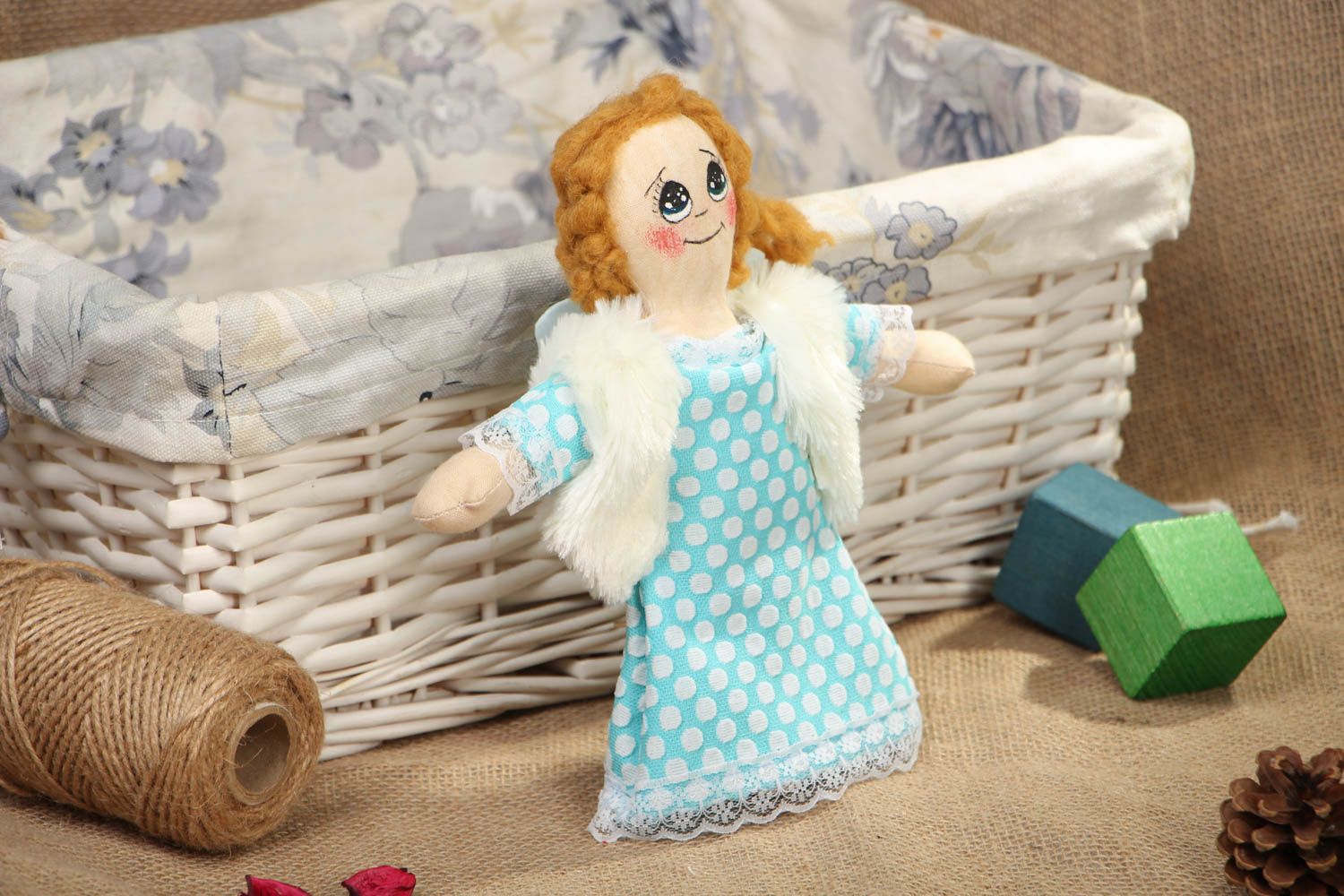 Авторская кукла ангелок в голубом платьице  фото 5