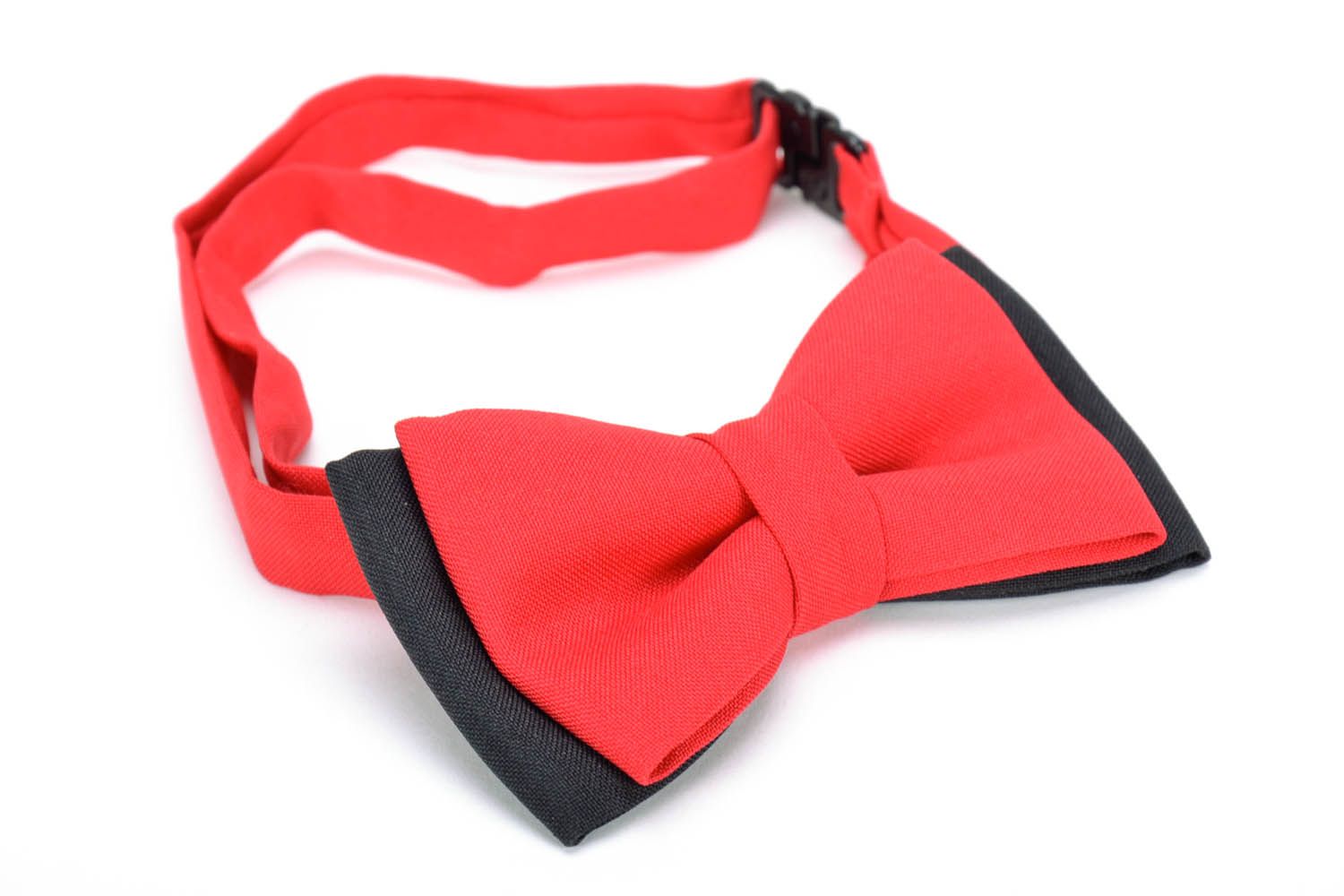 Gravata-borboleta de tecido feita à mão em cor de preto-vermelho foto 2