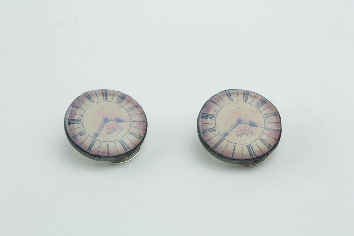Сlip-on earrings made of epoxy resin photo 3