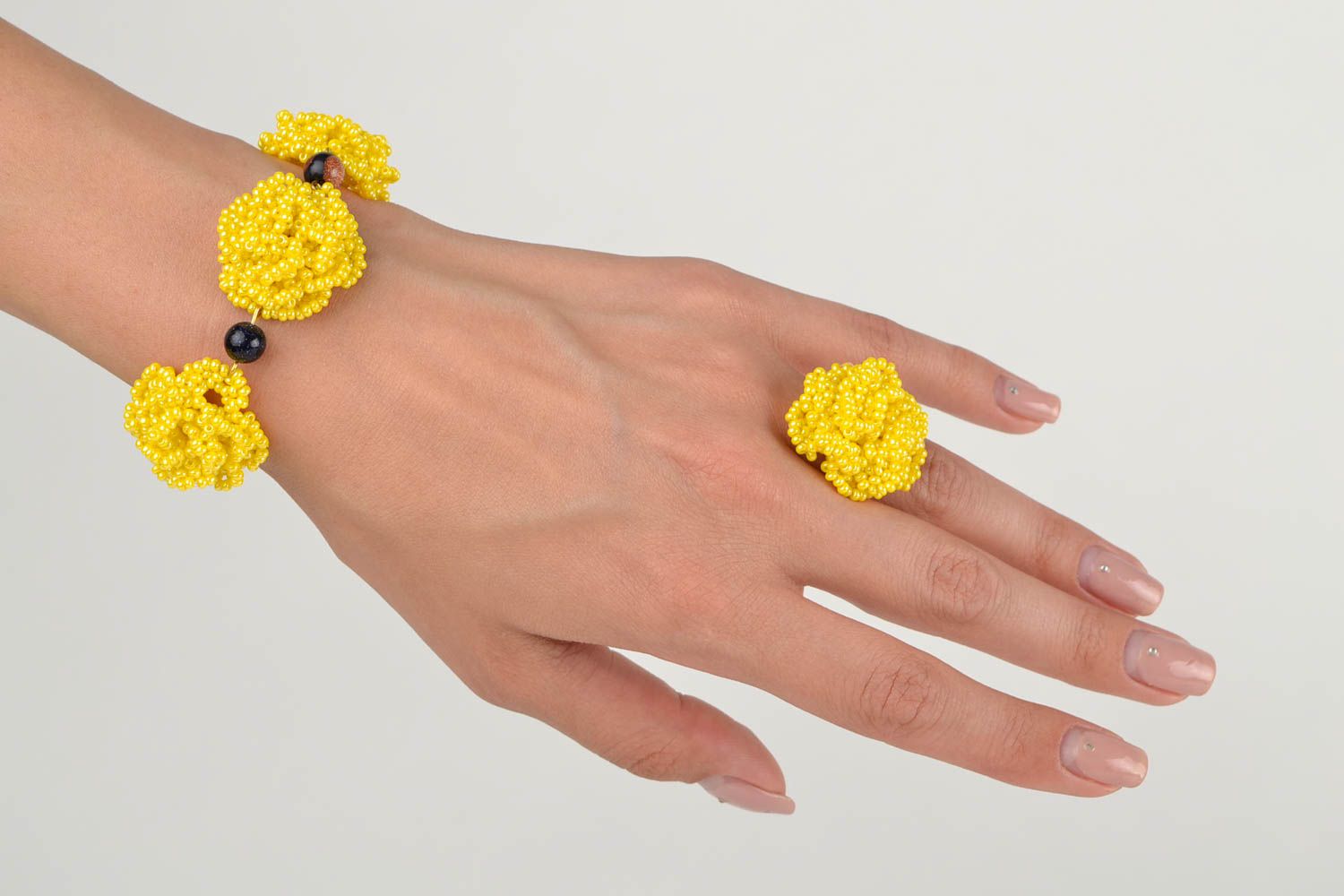 Conjunto de bisutería hecho a mano pulsera y anillo accesorio para mujer foto 2