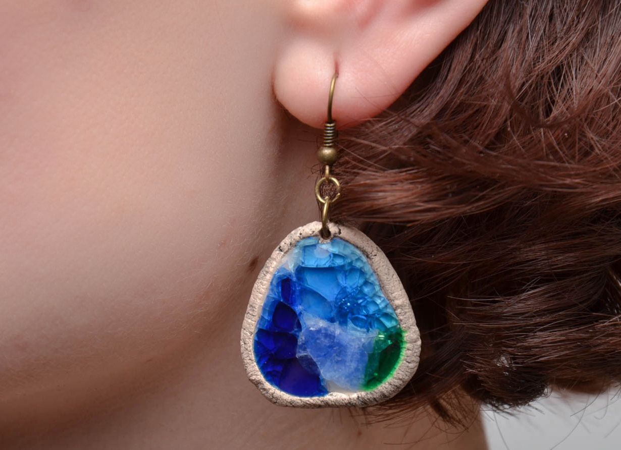 Blaue Ohrringe aus Ton mit Fusing Glas foto 5