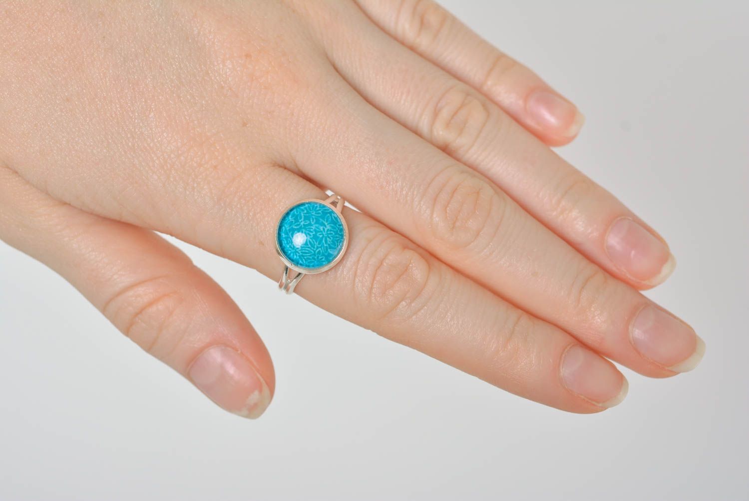 Кольцо ручной работы модная бижутерия с эпоксидной смолой круглое кольцо голубое фото 3