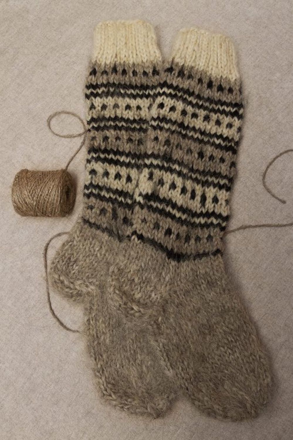 Calcetines de lana hechos a mano foto 1