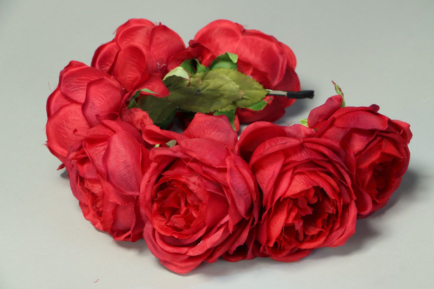 Headband made of flowers Roses photo 1