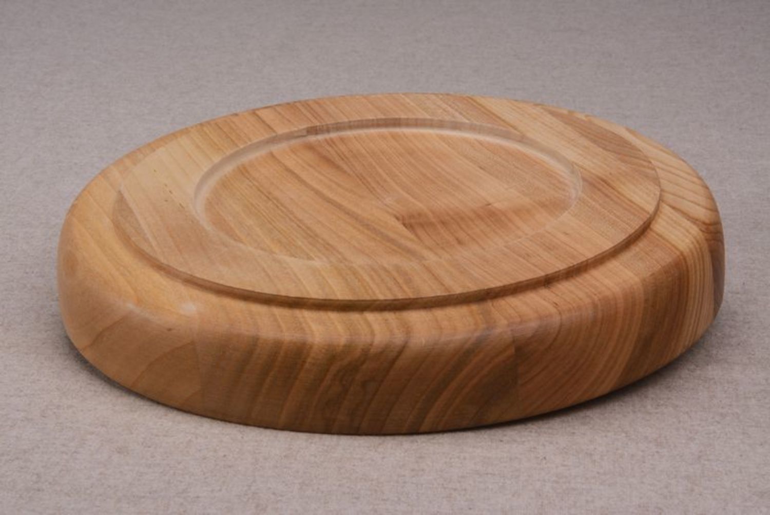 Plato de madera para productos de alimentación secos foto 3