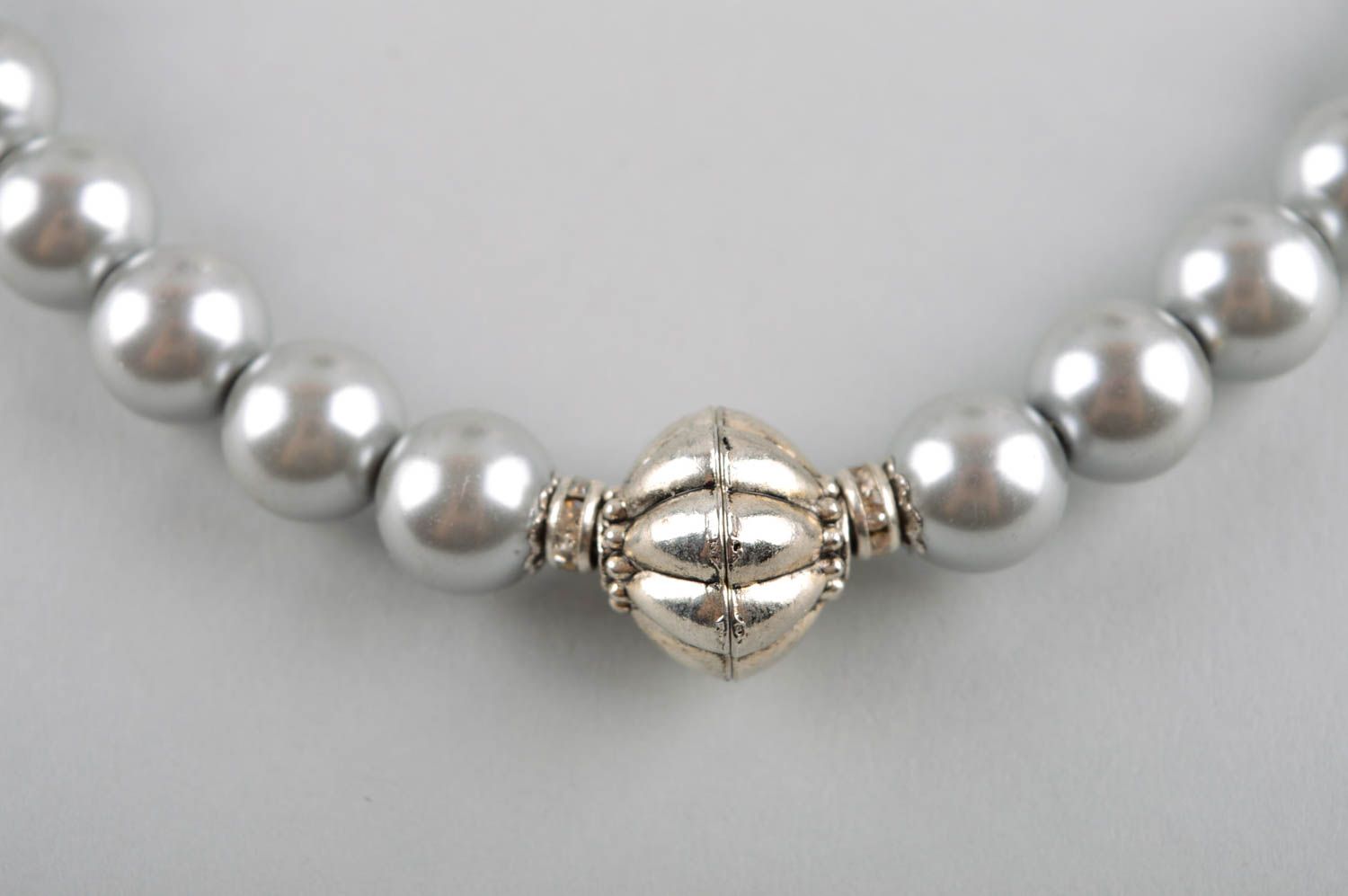 Collier fantaisie Bijou fait main perles grises Accessoire femme original photo 3