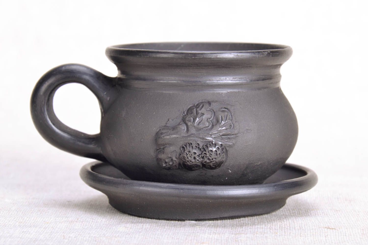 Black clay coffee cup Oak Branch with handle and saucer photo 2