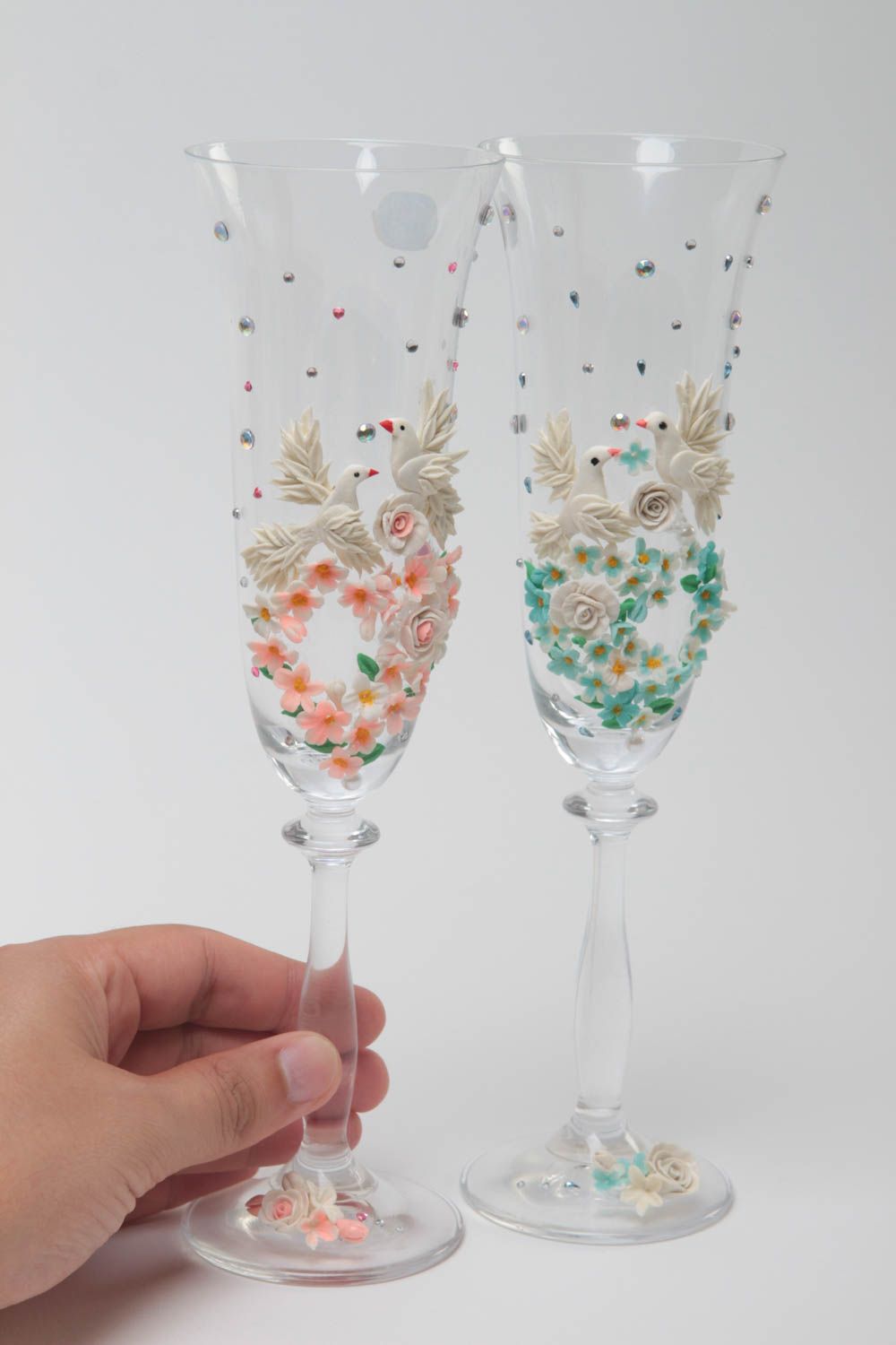 Designer Glas handgemachtes Geschirr Trinkglas farbig Glas mit Fuß 2 Stück zart foto 5