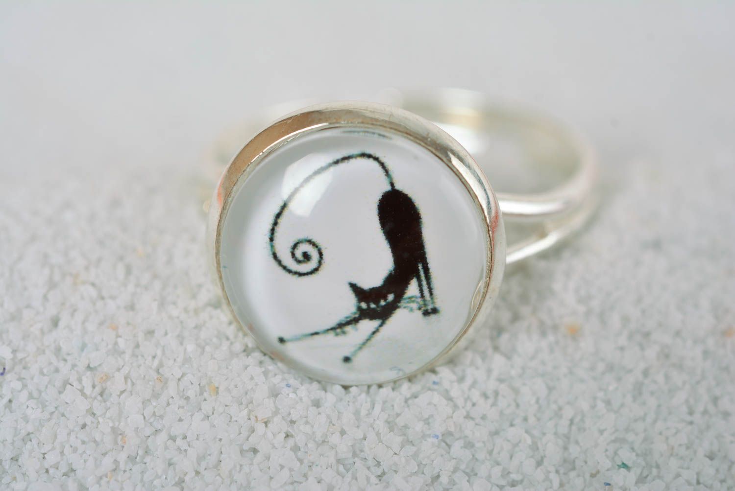 Кольцо ручной работы бижутерия из эпоксидной смолы красивое кольцо для девушек фото 4