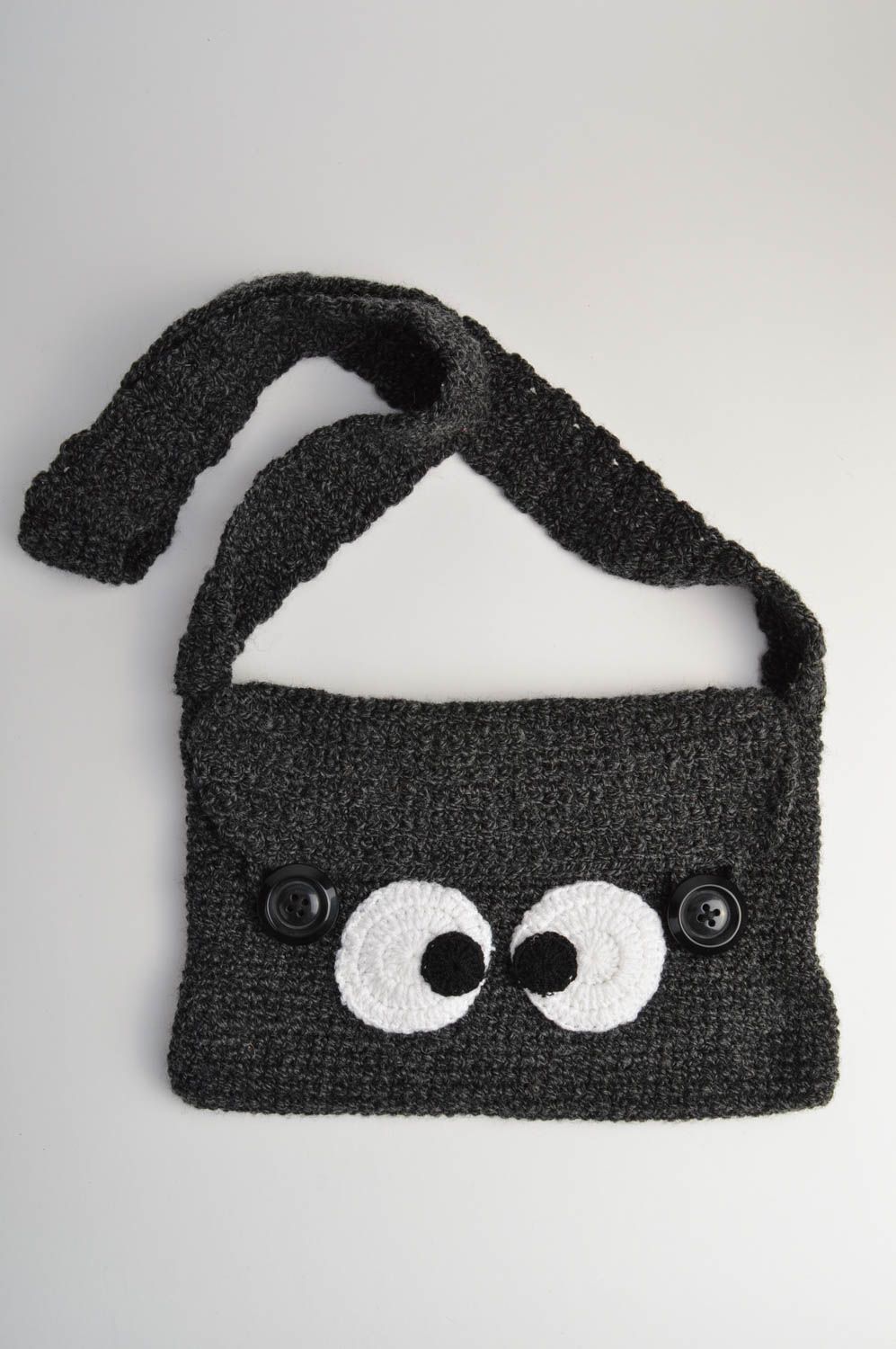 Tasche handgemacht gehäkelte Tasche  Tasche für Kinder in Dunkelgrau mit Augen foto 3