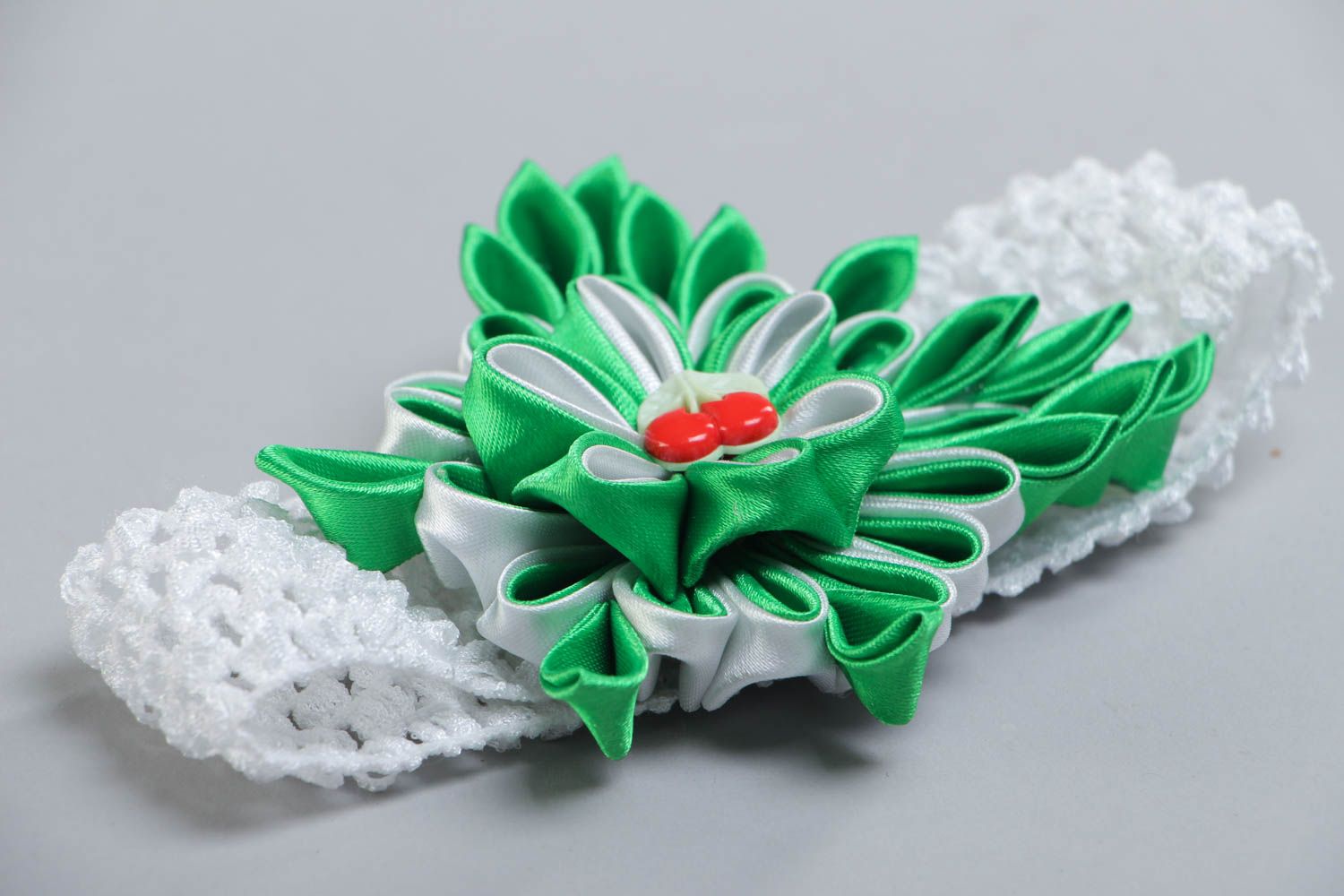 Handmade white and green stretch headband with satin ribbon kanzashi flower  photo 3