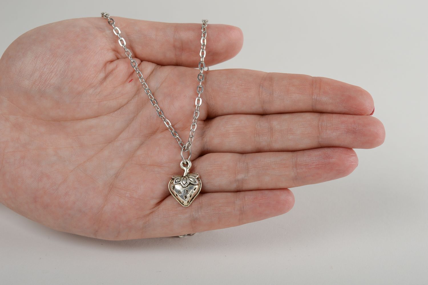 Handmade trendy pendant metal jewelry metal pendant stylish gift for women photo 5