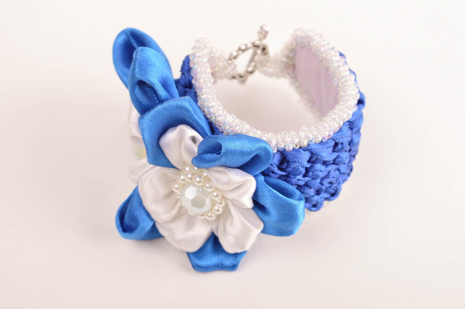 Handmade Armband Frauen Accessoire Blumen Armband Armschmuck Damen blau weiß foto 1
