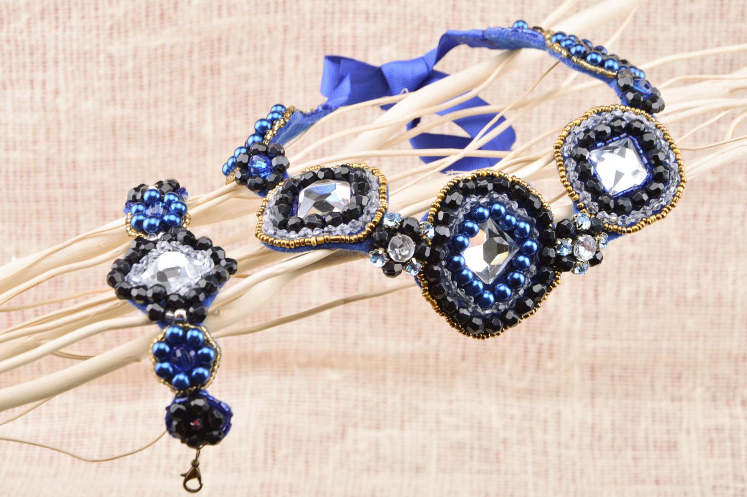 Set of handmade beaded jewelry on felt basis collar necklace and bracelet photo 5