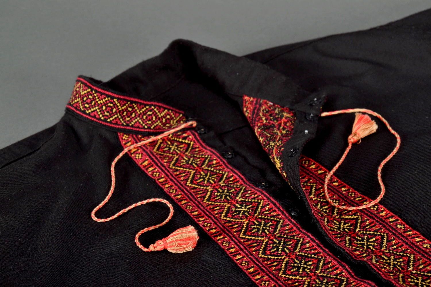 Man's embroidered shirt photo 1