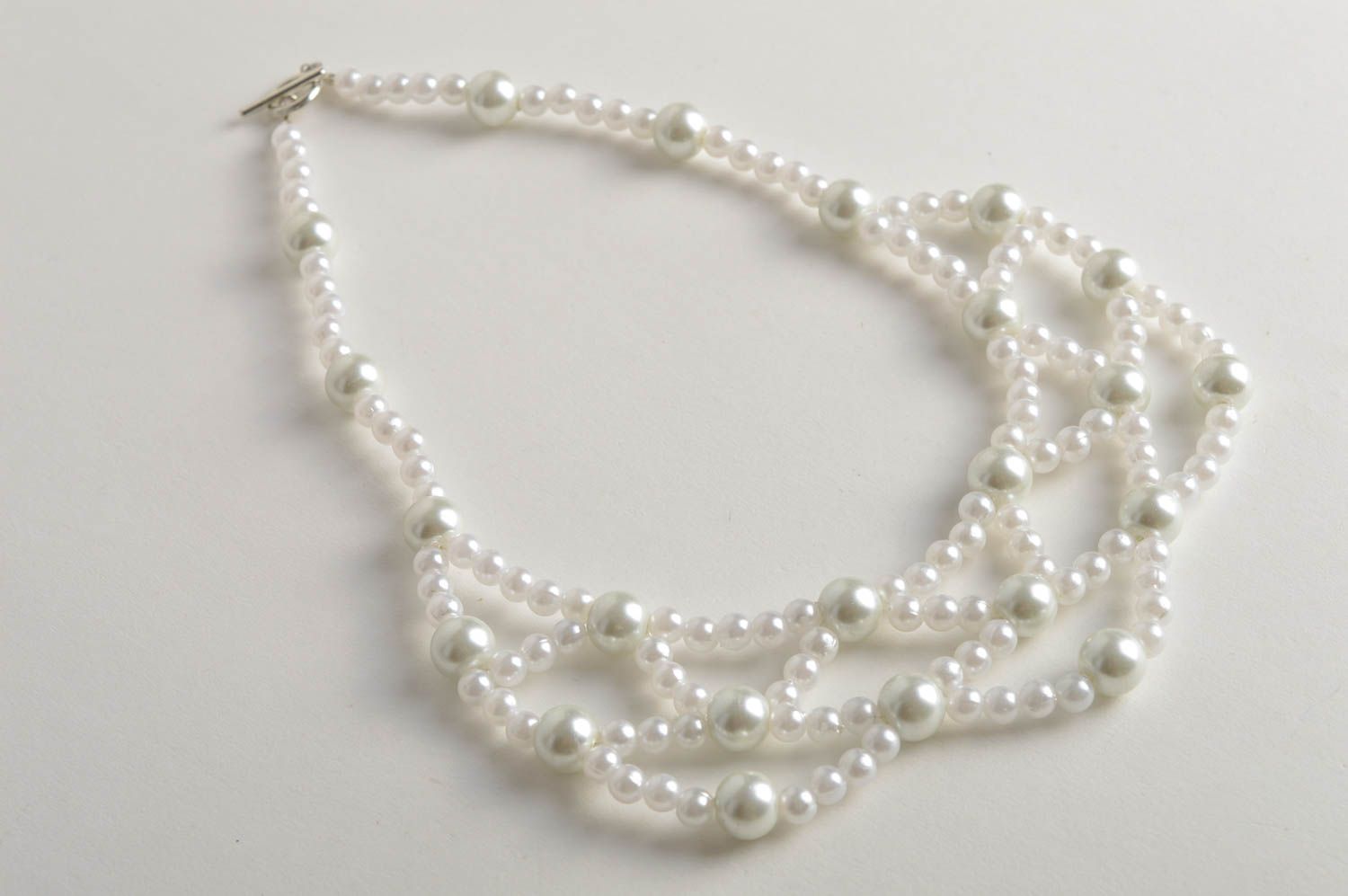 Handmade white beaded necklace elegant evening necklace female jewelry photo 3