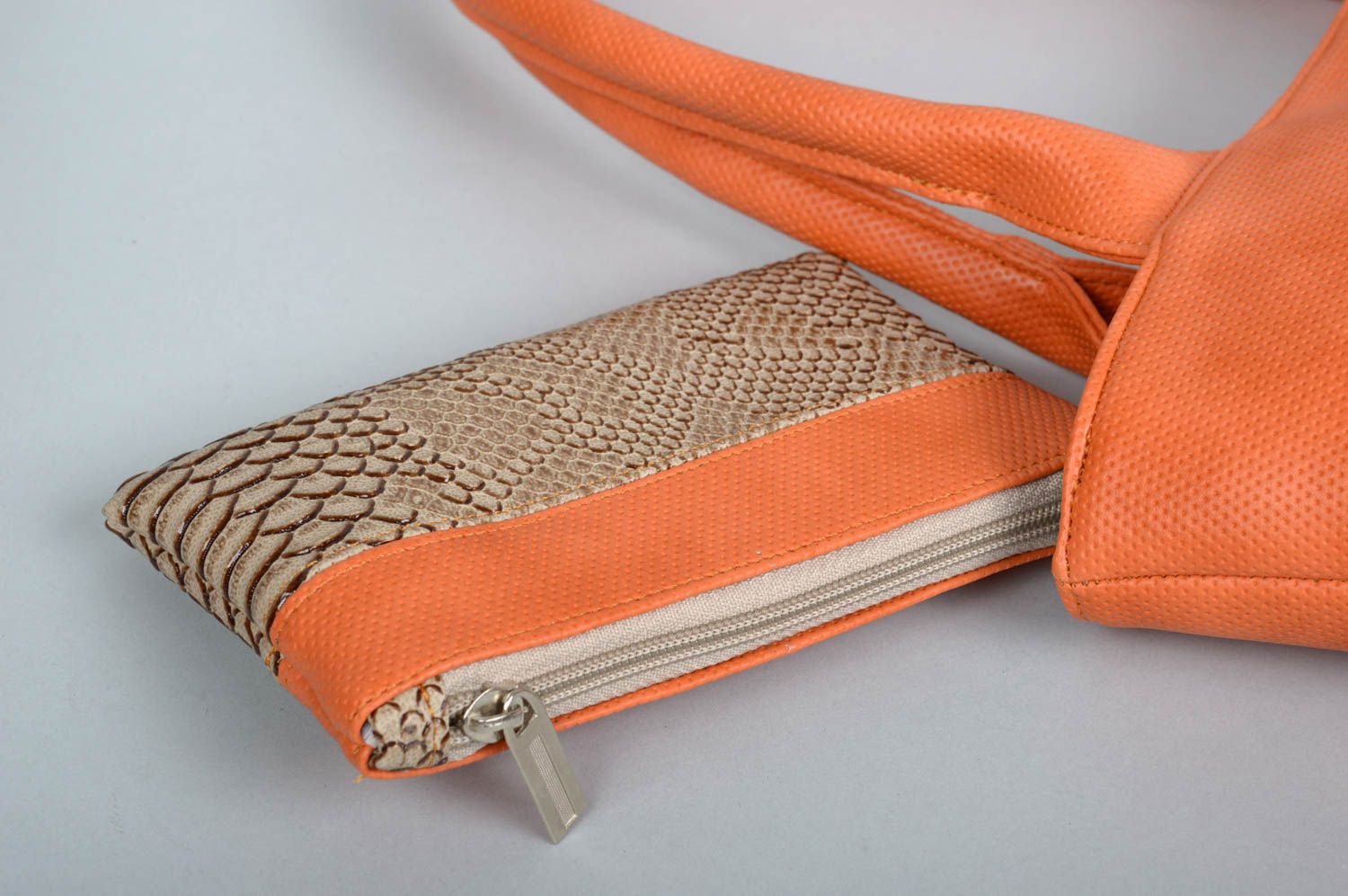 Сумка ручной работы сумка с кошельком сумка из кожзама оранжевая в деловом стиле фото 4