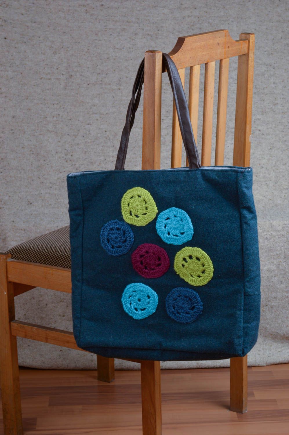 Сумка ручной работы женская сумка с вязкой крючком тканевая сумка синяя фото 1