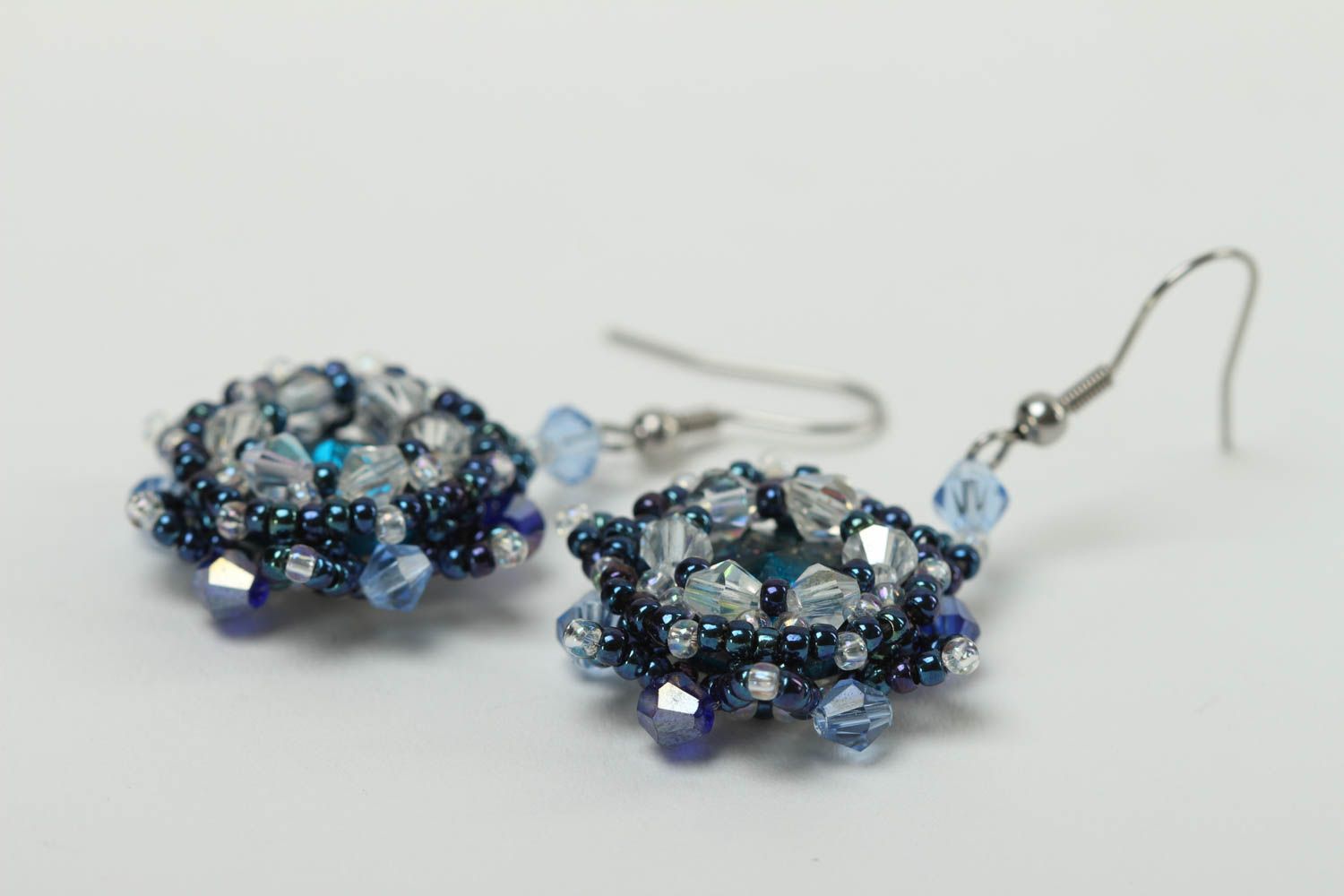 Handmade stylish earrings beaded interesting jewelry cute unusual jewelry photo 3