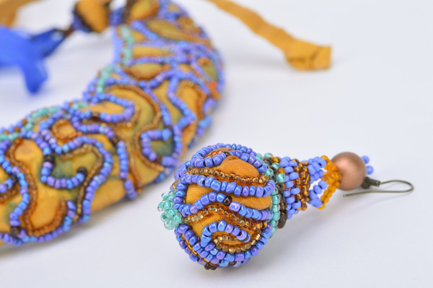 Schmuckset aus Glasperlen Collier und Ohrringe in Blau und Orange handgemacht foto 5