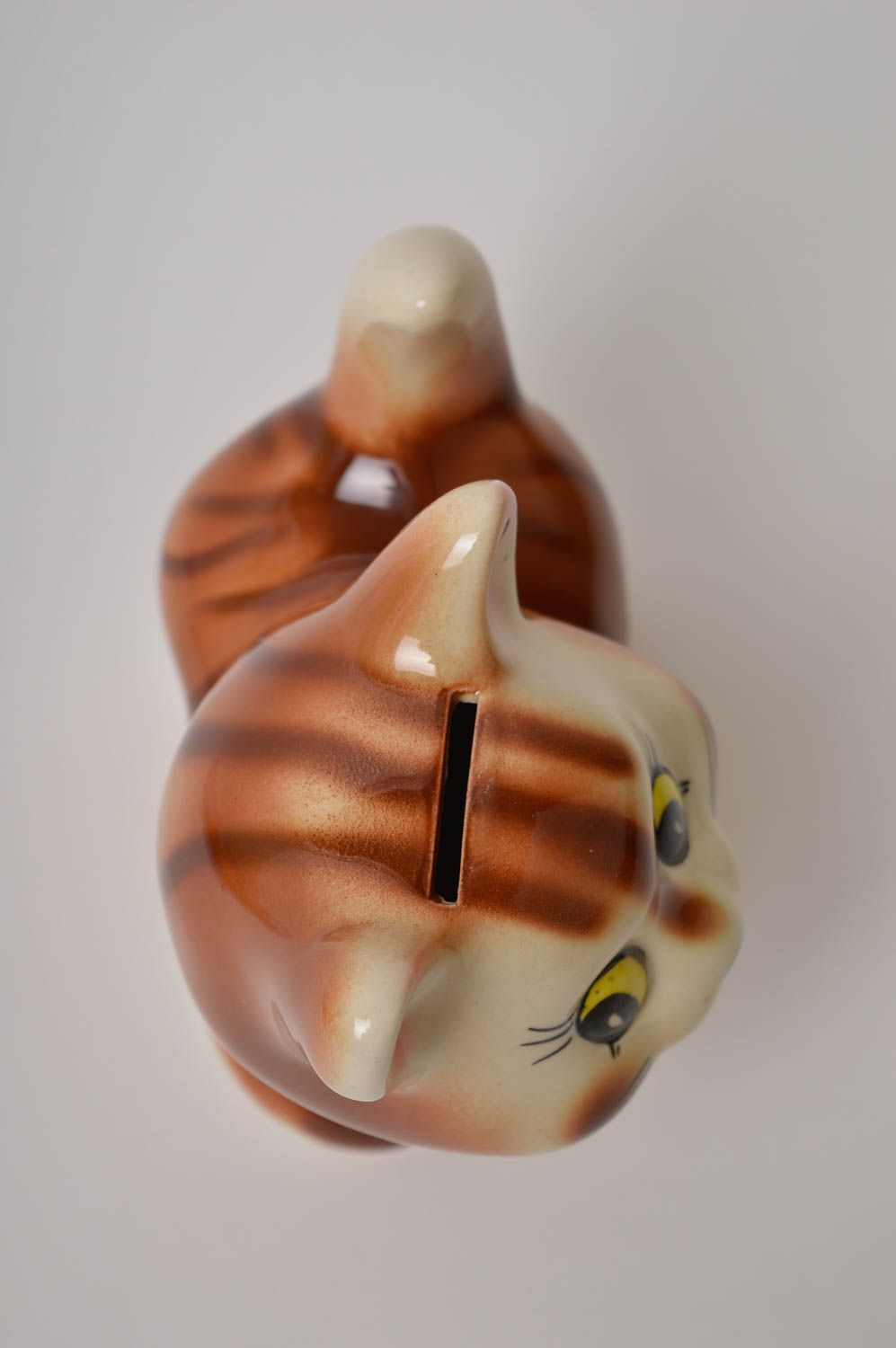Hucha de cerámica hecha a mano elemento decorativo modelado regalo original foto 3
