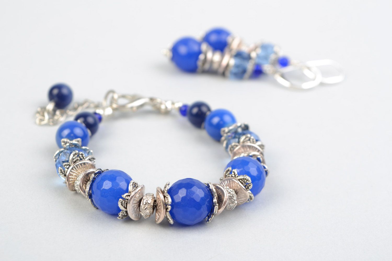Handmade jewelry set with agate and glass beads in blue color earrings and bracelet photo 4