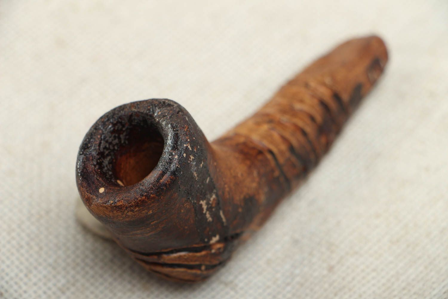Brown ceramic smoking pipe photo 2
