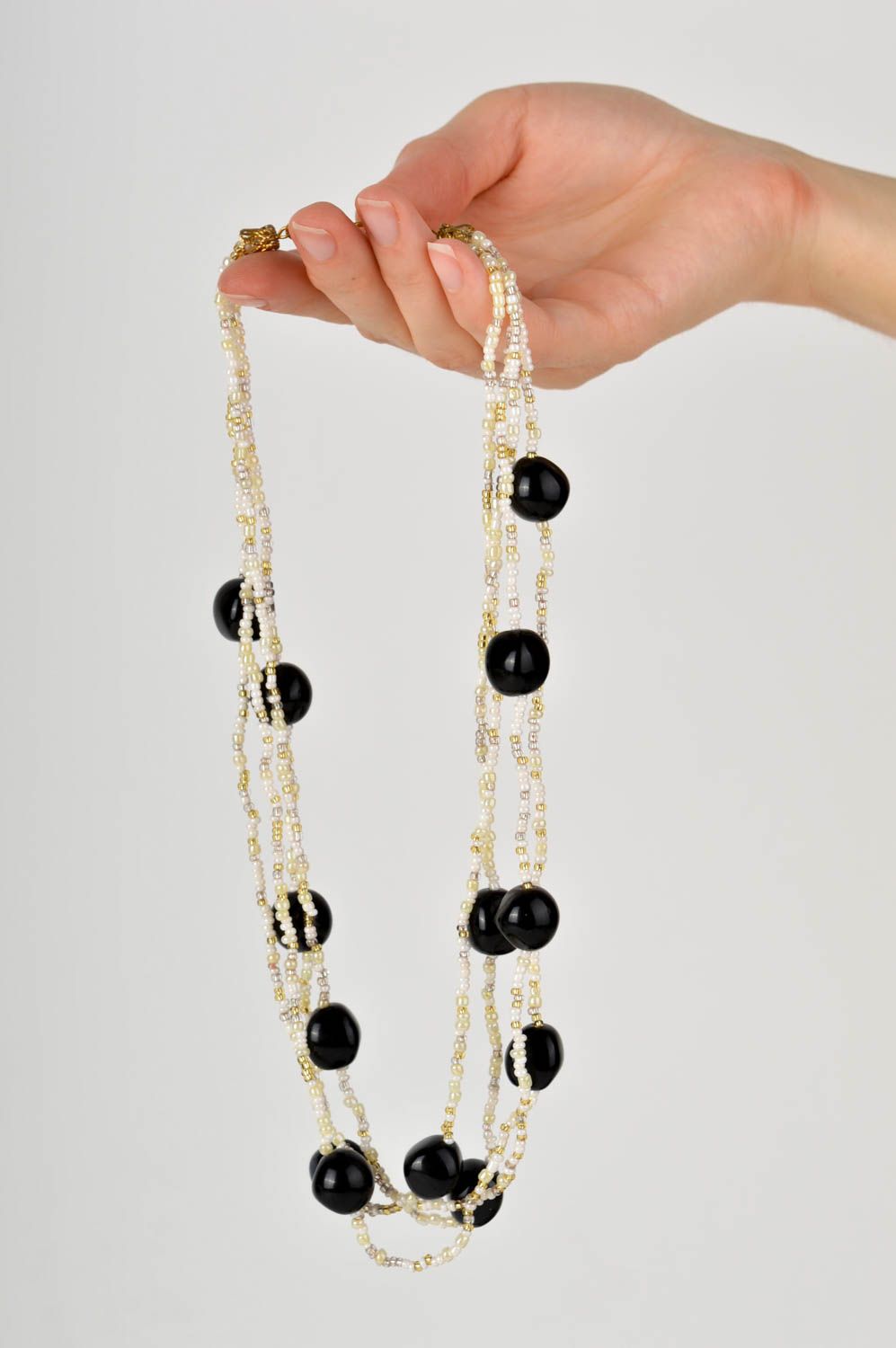 Collier en perles de rocaille Bijou fait main avec perles noires Cadeau femme photo 5